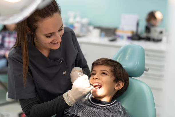 Best Emergency Gum Treatment in Mango, FL